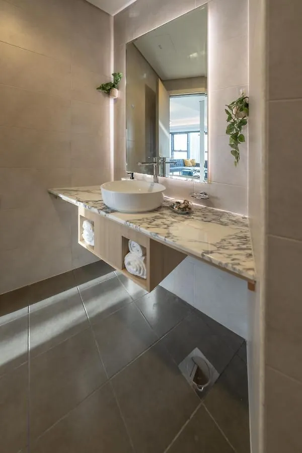Magical Apartment With Rooftop Pool & Burj Khalifa View ドバイ