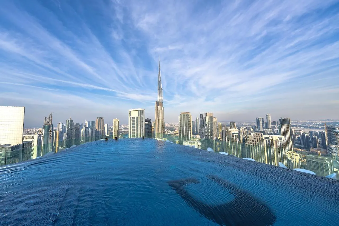 Magical Apartment With Rooftop Pool & Burj Khalifa View ドバイ