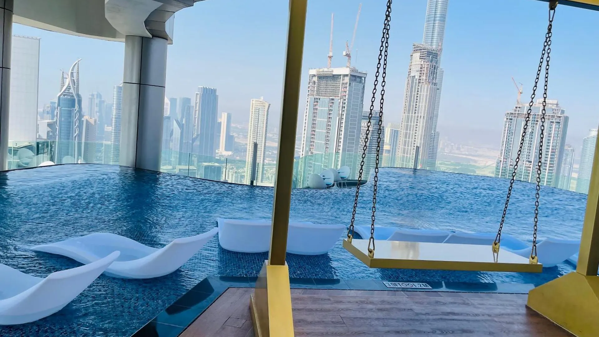 Magical Apartment With Rooftop Pool & Burj Khalifa View ドバイ